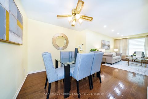 Photo 15 at 33 Elise Terrace, Newtonbrook West, Toronto