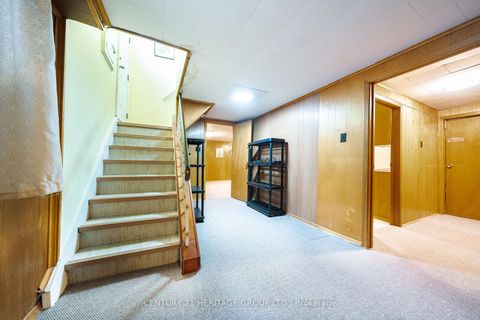 Photo 32 at 33 Elise Terrace, Newtonbrook West, Toronto