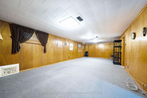 Photo 35 at 33 Elise Terrace, Newtonbrook West, Toronto