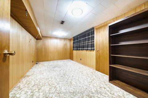 Photo 41 at 33 Elise Terrace, Newtonbrook West, Toronto