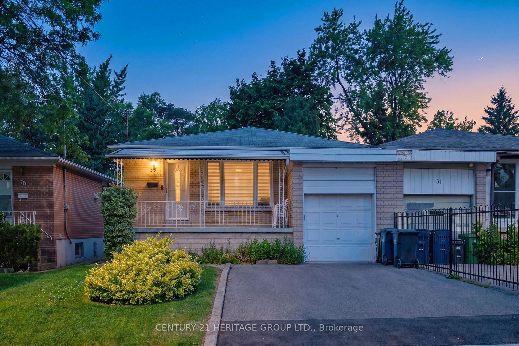 33 Elise Terrace, Newtonbrook West, Toronto 
