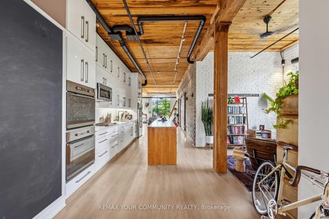 Photo 4 at 301 - 993 Queen Street W, Bellwoods, Toronto