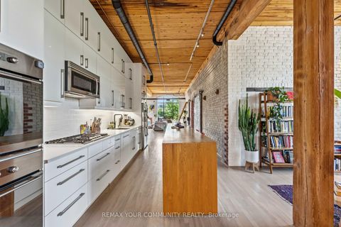 Photo 8 at 301 - 993 Queen Street W, Bellwoods, Toronto