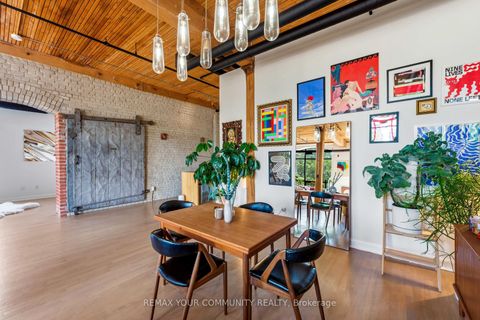 Photo 18 at 301 - 993 Queen Street W, Bellwoods, Toronto
