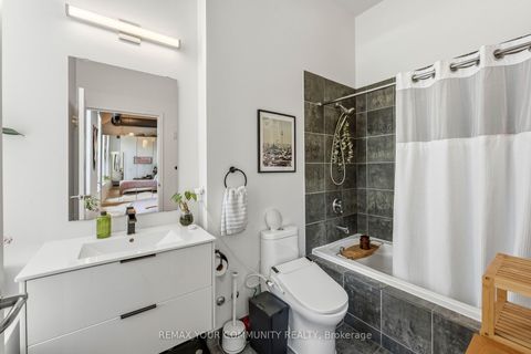 Photo 32 at 301 - 993 Queen Street W, Bellwoods, Toronto