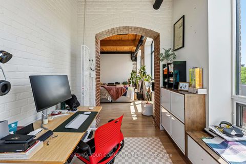 Photo 35 at 301 - 993 Queen Street W, Bellwoods, Toronto
