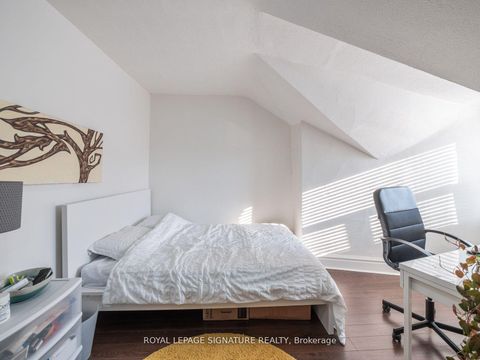 Photo 30 at 725 Dovercourt Road, Little Italy, Toronto