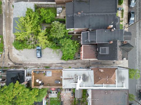 Photo 33 at 725 Dovercourt Road, Little Italy, Toronto
