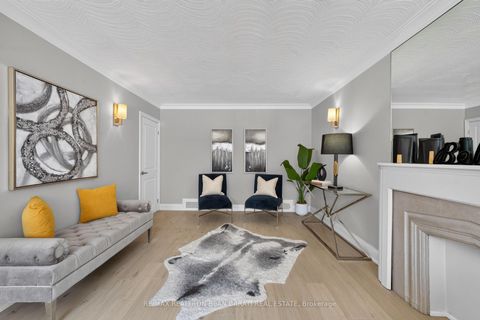 Photo 2 at 42 Franklin Avenue, Westgate, Toronto
