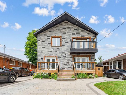 Photo 2 at 12 Janray Drive, Woburn, Toronto