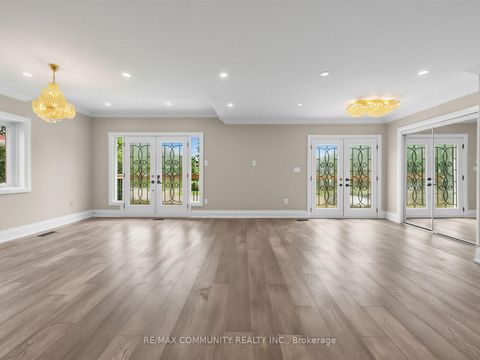 Photo 3 at 12 Janray Drive, Woburn, Toronto