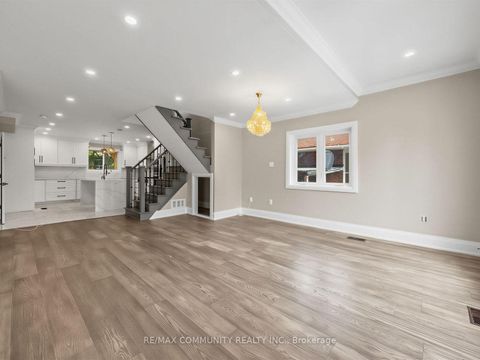 Photo 6 at 12 Janray Drive, Woburn, Toronto