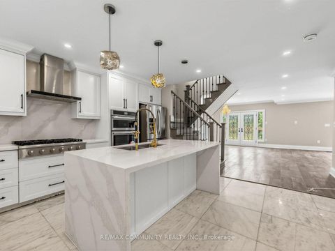 Photo 9 at 12 Janray Drive, Woburn, Toronto