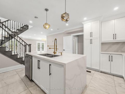 Photo 10 at 12 Janray Drive, Woburn, Toronto