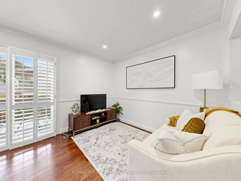 Photo 14 at 59 Valley Stream Drive, Milliken, Toronto