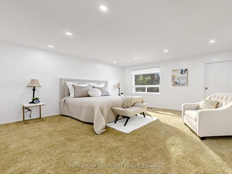 Photo 21 at 59 Valley Stream Drive, Milliken, Toronto