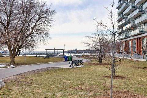 Photo 9 at 433 - 90 Stadium Road, Niagara, Toronto