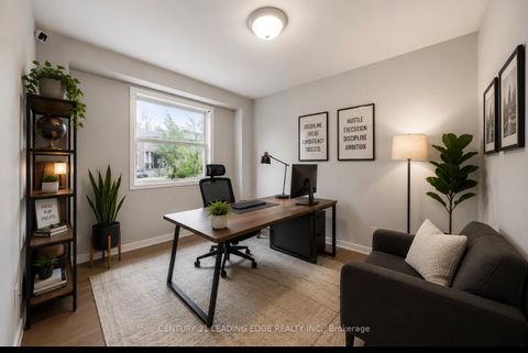 Photo 4 at 527 Glengarry Avenue, Nortown, Toronto