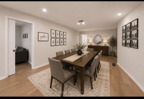 Photo 7 at 527 Glengarry Avenue, Nortown, Toronto