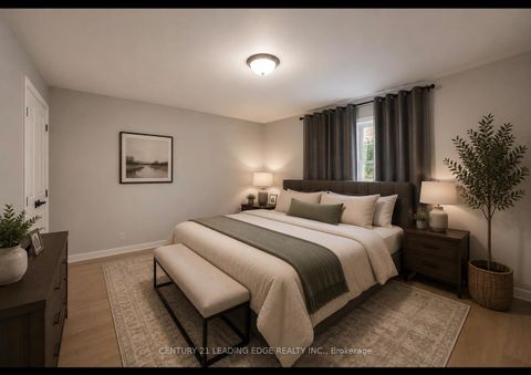 Photo 8 at 527 Glengarry Avenue, Nortown, Toronto