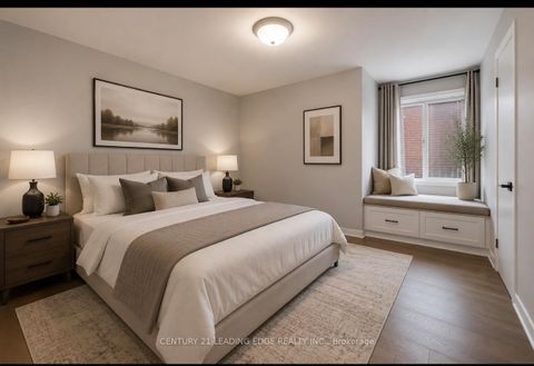 Photo 11 at 527 Glengarry Avenue, Nortown, Toronto