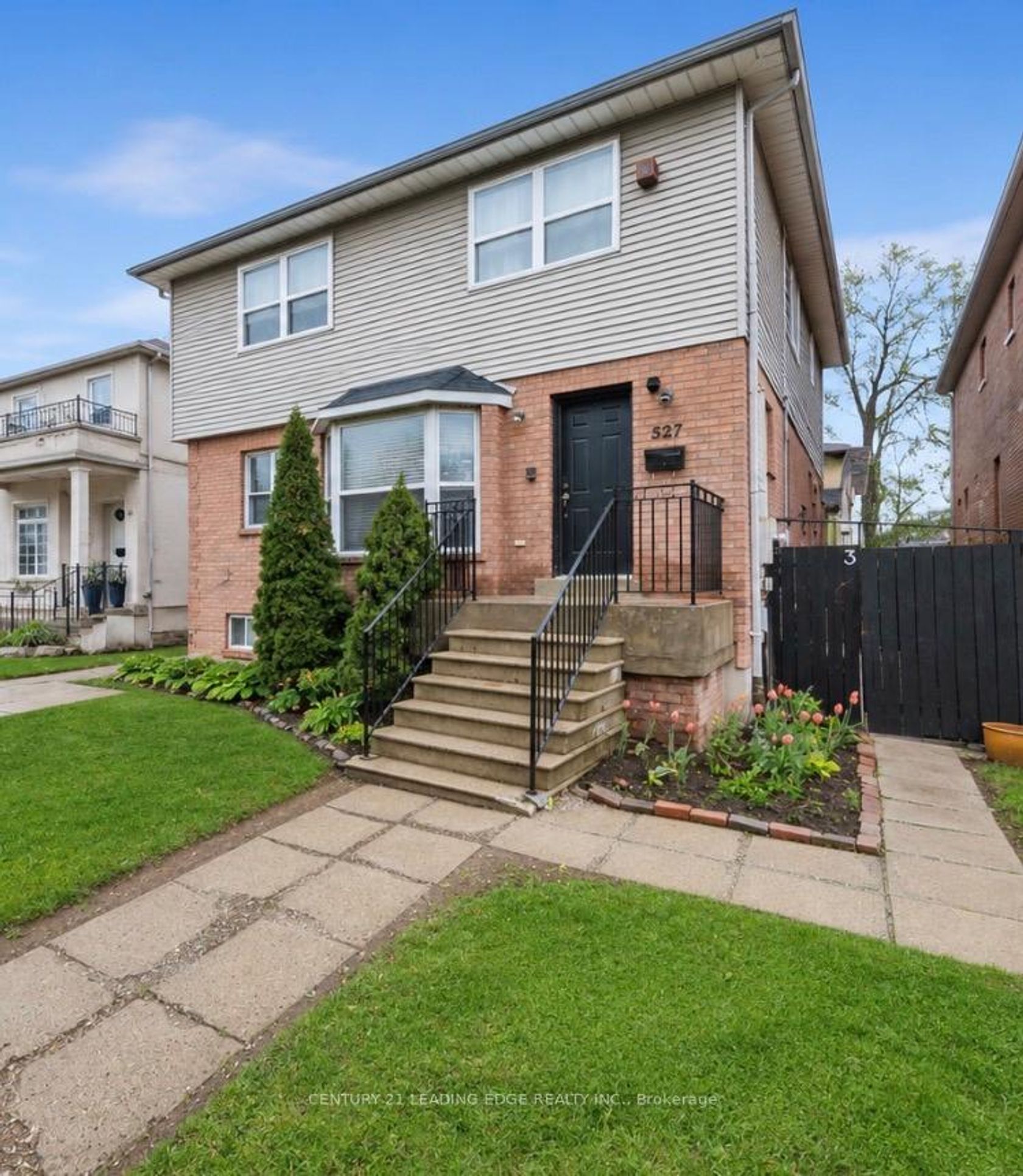 527 Glengarry Avenue, Nortown, Toronto 