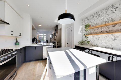 Photo 16 at 30 - 80 Daisy Avenue, Long Branch, Toronto