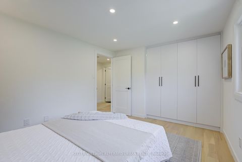Photo 24 at 7 Cossar Drive, Aurora Highlands, Aurora