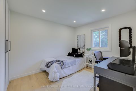 Photo 25 at 7 Cossar Drive, Aurora Highlands, Aurora