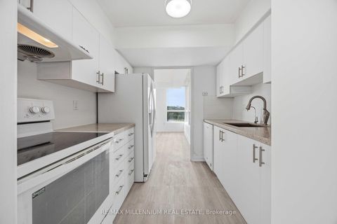 Photo 11 at 906 - 3050 Ellesmere Road, Morningside, Toronto