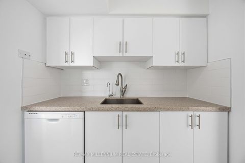 Photo 13 at 906 - 3050 Ellesmere Road, Morningside, Toronto