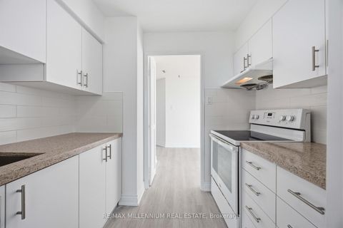 Photo 14 at 906 - 3050 Ellesmere Road, Morningside, Toronto