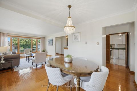 Photo 9 at 171 Regina Avenue, Lawrence, Toronto