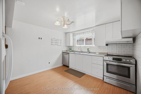 Photo 31 at 171 Regina Avenue, Lawrence, Toronto