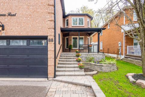 Photo 3 at 88 Empress Road, Maple, Vaughan