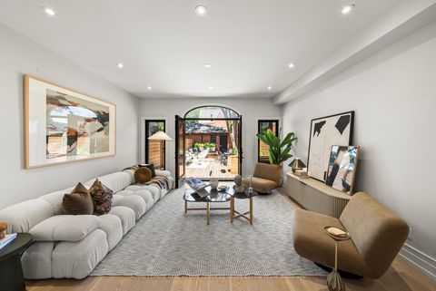 Photo 2 at 38 Shaftesbury Avenue, Moore Park, Toronto