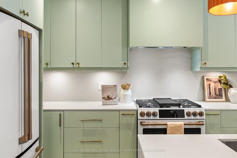 Photo 5 at 38 Shaftesbury Avenue, Moore Park, Toronto