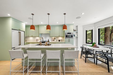 Photo 7 at 38 Shaftesbury Avenue, Moore Park, Toronto