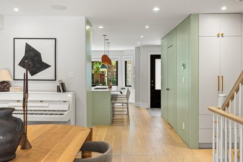 Photo 10 at 38 Shaftesbury Avenue, Moore Park, Toronto