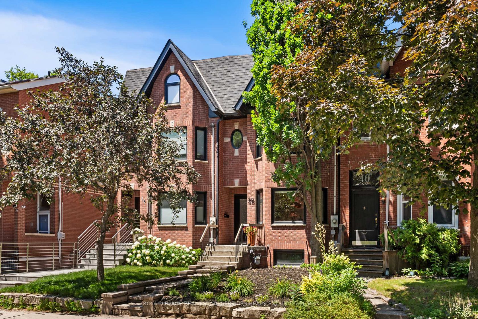 38 Shaftesbury Avenue, Moore Park, Toronto 