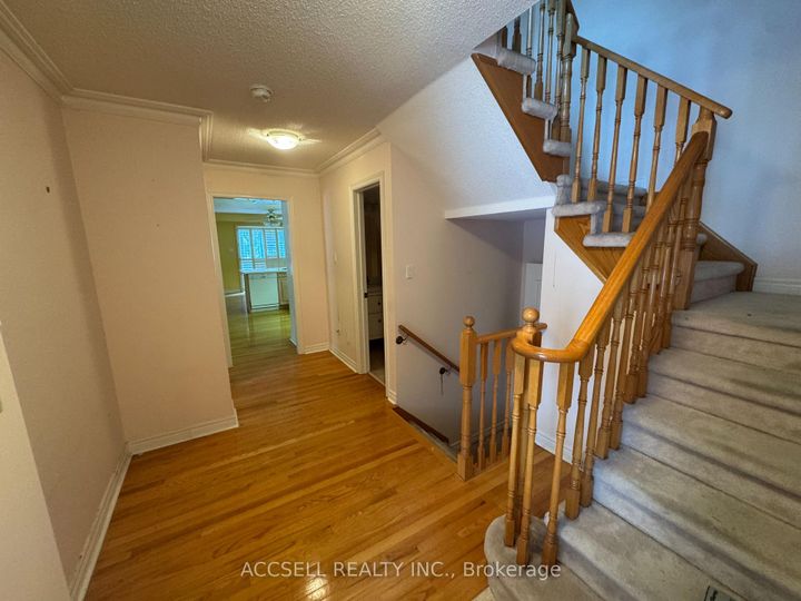 Photo 1 at 13 - 1905 Broad Hollow Gate, Erin Mills, Mississauga