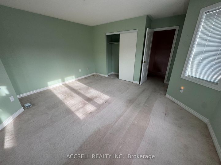 Photo 11 at 13 - 1905 Broad Hollow Gate, Erin Mills, Mississauga