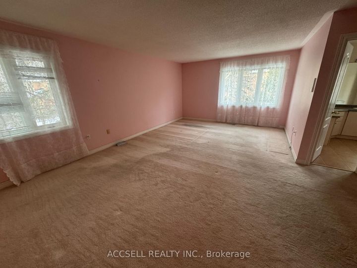 Photo 14 at 13 - 1905 Broad Hollow Gate, Erin Mills, Mississauga