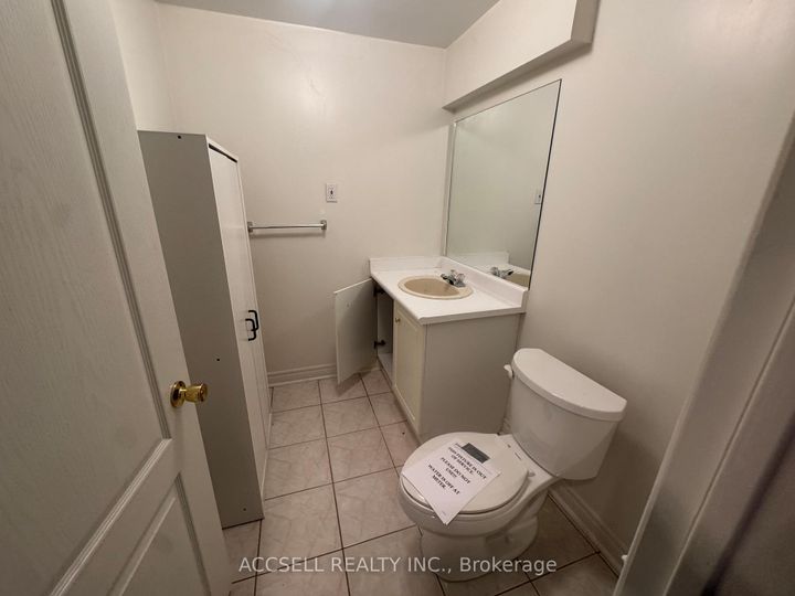 Photo 20 at 13 - 1905 Broad Hollow Gate, Erin Mills, Mississauga