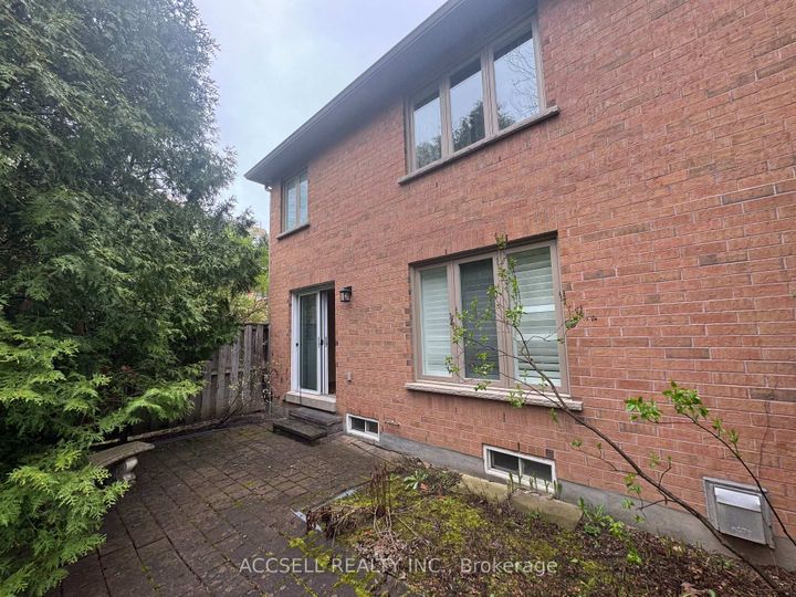 Photo 23 at 13 - 1905 Broad Hollow Gate, Erin Mills, Mississauga