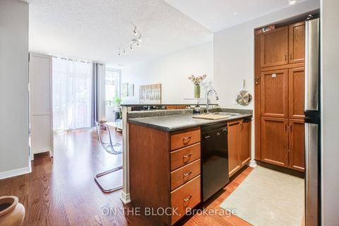 Photo 14 at 107 - 2495 Dundas Street W, High Park North, Toronto