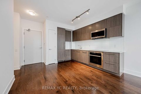 Photo 4 at 1104 - 170 Avenue Road, Annex, Toronto