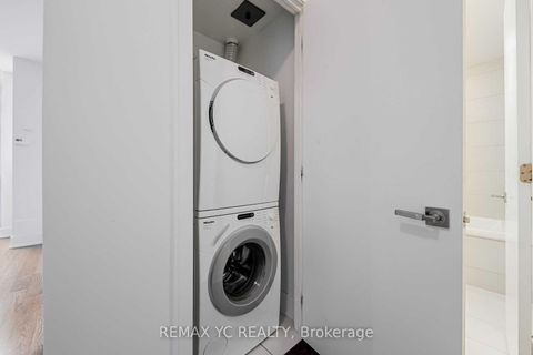 Photo 15 at 1104 - 170 Avenue Road, Annex, Toronto