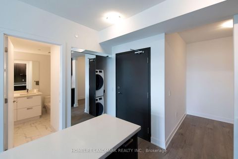 Photo 11 at 710 - 2 Teagarden Court, Willowdale East, Toronto