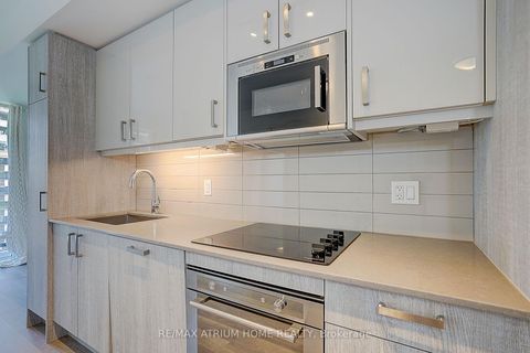 Photo 4 at 806 - 77 Mutual Street, Yonge Corridor, Toronto
